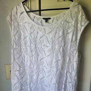 Banana Republic Sleeveless Lace Top